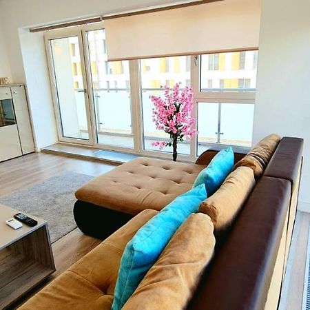 Conest Apartment Residence Яш Екстериор снимка