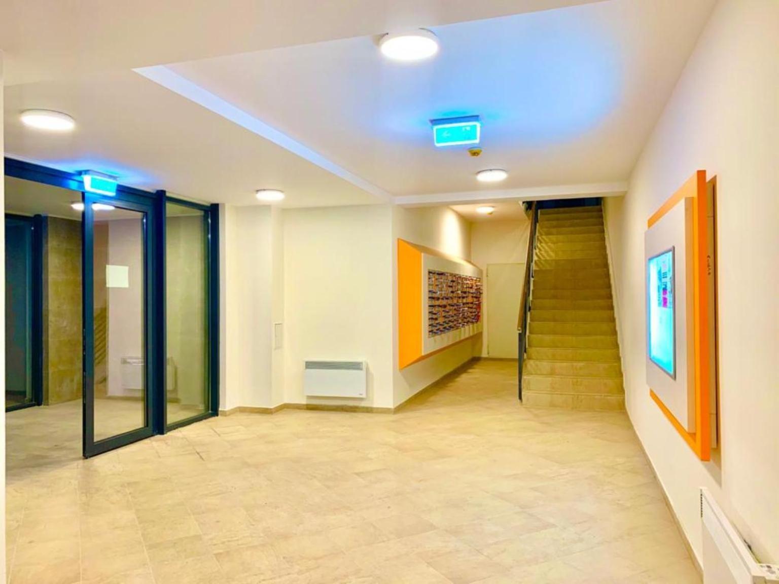 Conest Apartment Residence Яш Екстериор снимка